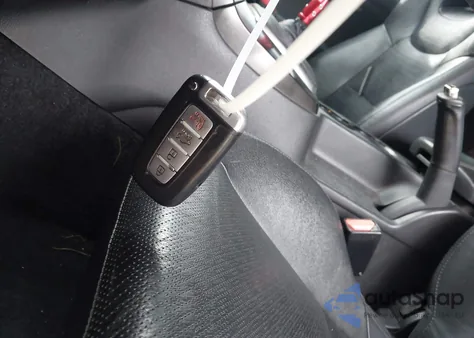 2014 Hyundai Genesis 3.8 Ultimate from USA, damaged, VIN KMHHU6KJ3EU116160